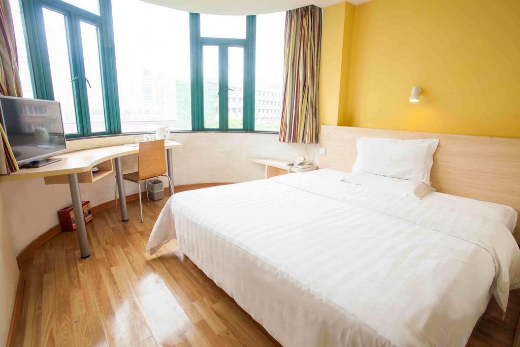 7Days Inn Guangzhou Tianhe Tangxia Junjing Huayuan Phòng bức ảnh